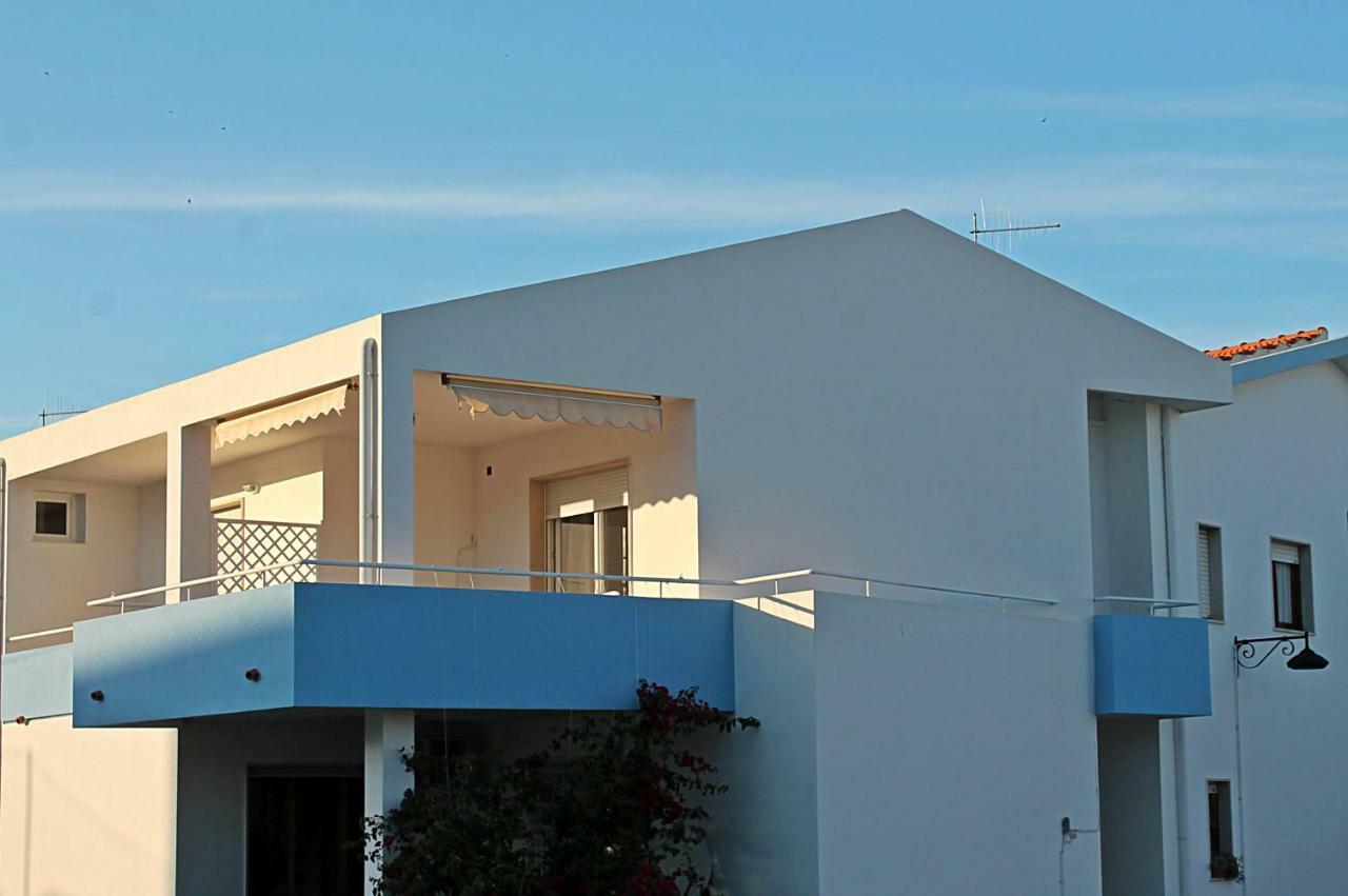 B&B Le Tre Spiagge Calasetta Exterior foto